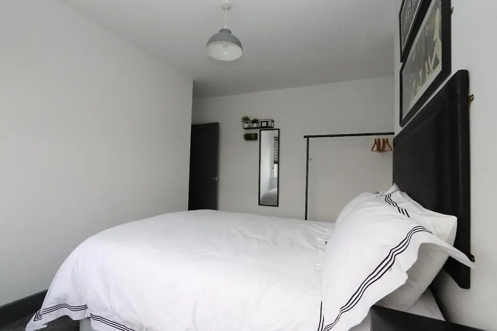 Executive Sea View Apartment 3 Bedroom 'Lodge With The Legends' Sleeps Up To 8 클리소프스